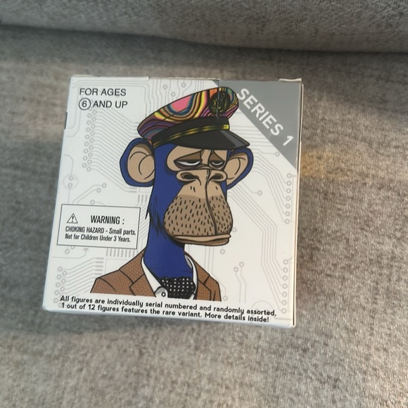 New! Unopened Bored Ape NFTy FIGs Series 1 Blind Box Collectible Yacht Club - Picture 2 of 4